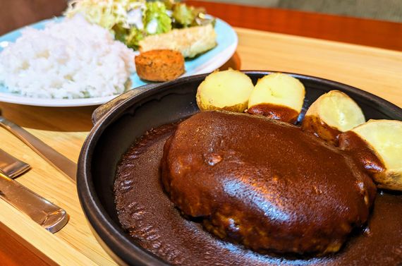 秋津のカフェ・風時計は美味しいランチを提供しております